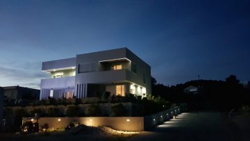 Luxuriöse moderne Designer-Villa mit Swimmingpool und Panorama-Meerblick in Vodice in TOP LAGE, 22211 Vodice (Kroatien), Villa