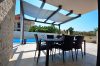 Luxuriöse moderne Designer-Doppelhaushälfte mit Swimmingpool und drei Wohneinheiten in Vodice - Außenbereich
