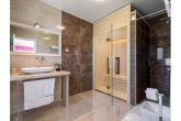 Neuwertige Luxus Designer-Villa mit Swimmingpool, Fitnessraum, Whirl-Badewanne und Sauna in Poreč - Innenbereich